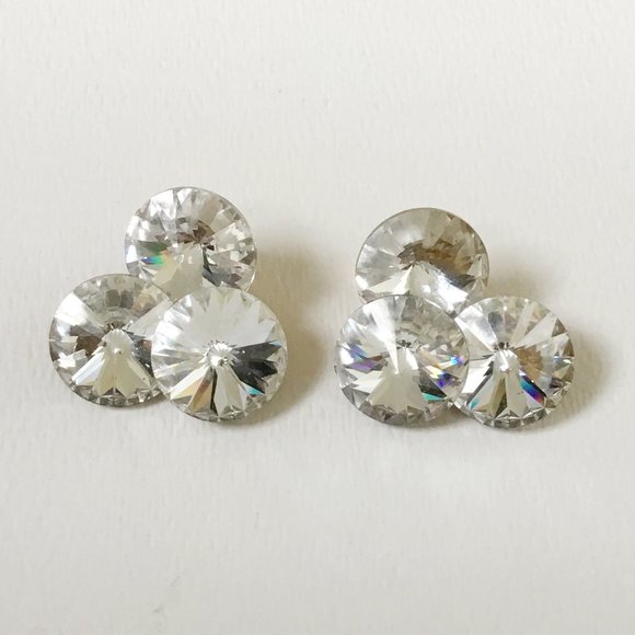 Vintage Nelly Triple Clear Rivoli Rhinestone Gold Tone Clip-On Earrings - Picture 1 of 6